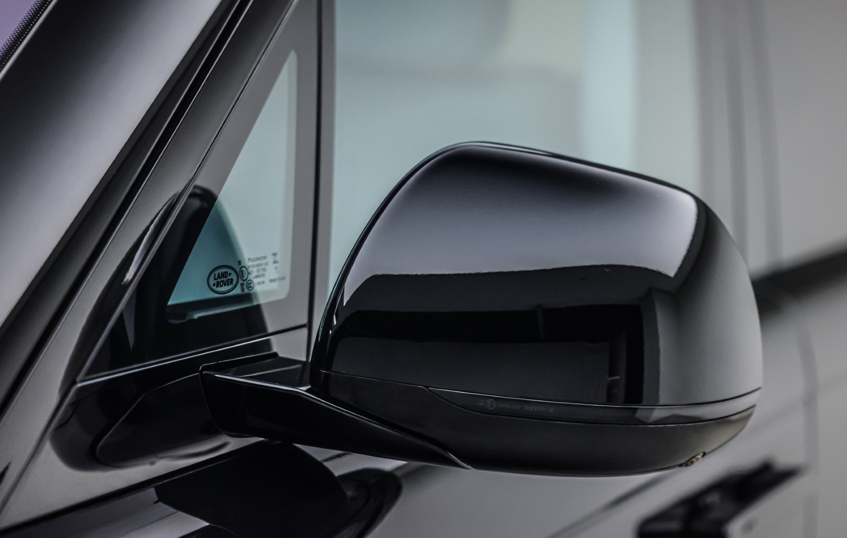 2023 RANGE ROVER P530 AUTOBIOGRAPHY BRABUS CARBON BODY KIT